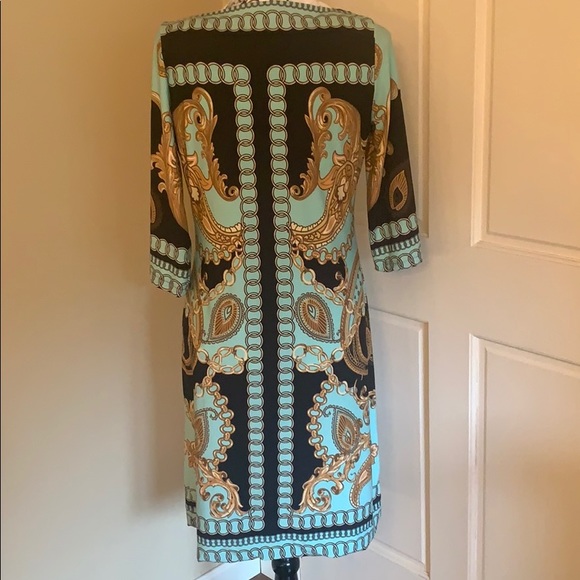 Gorgeous printed dress - Picture 3 of 3